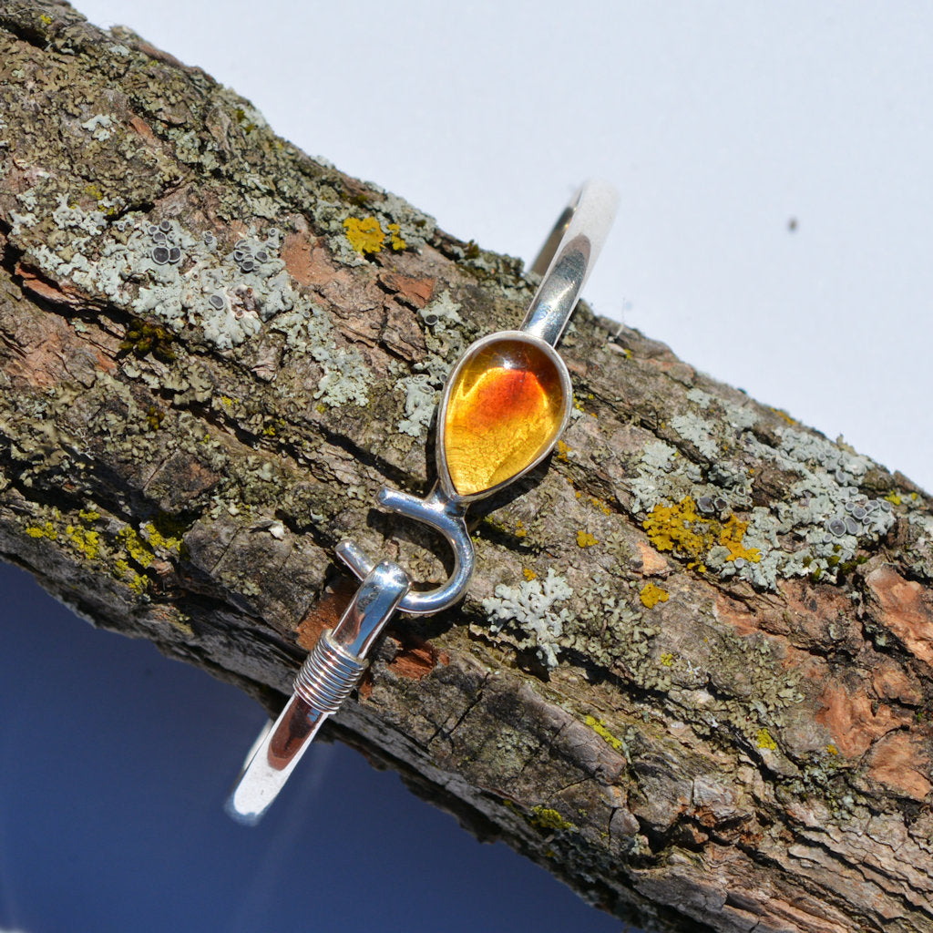 Caribbean Amber Teardrop Bangle - eGallery Shoppe