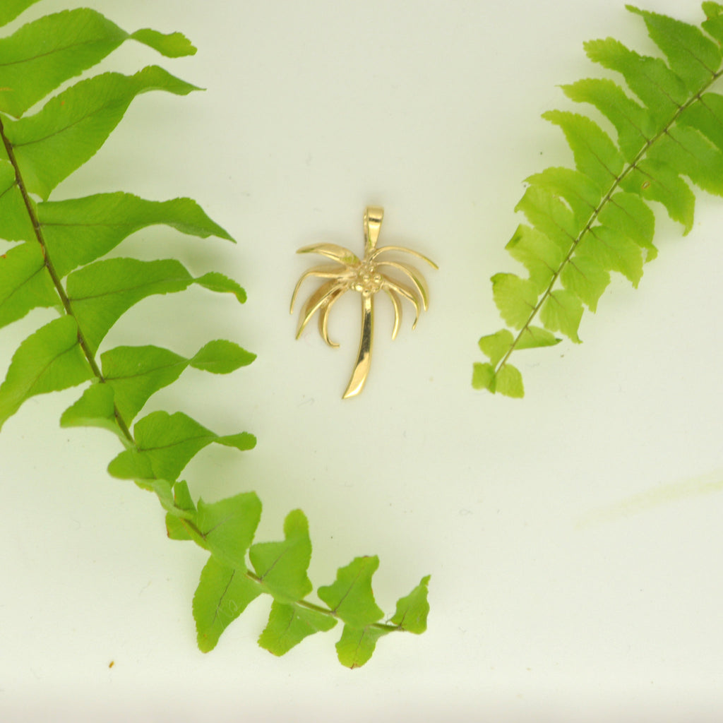 14K Gold Flat Palm Tree Pendant - eGallery Shoppe